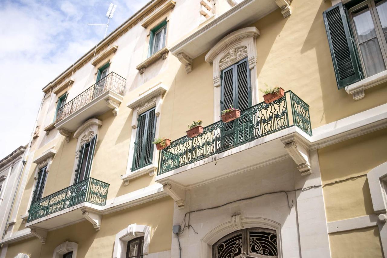 4 Balconi Liberty Apartments Lecce Luaran gambar