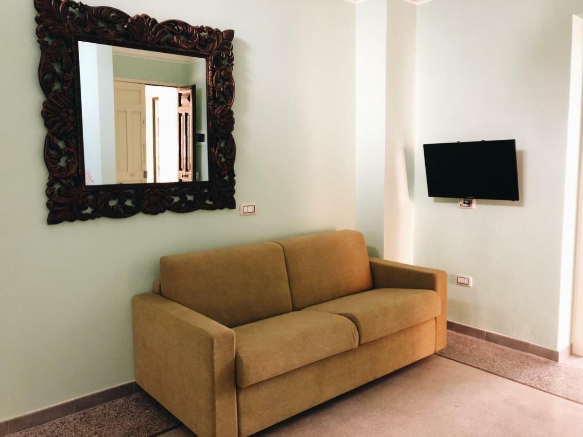 4 Balconi Liberty Apartments Lecce Luaran gambar
