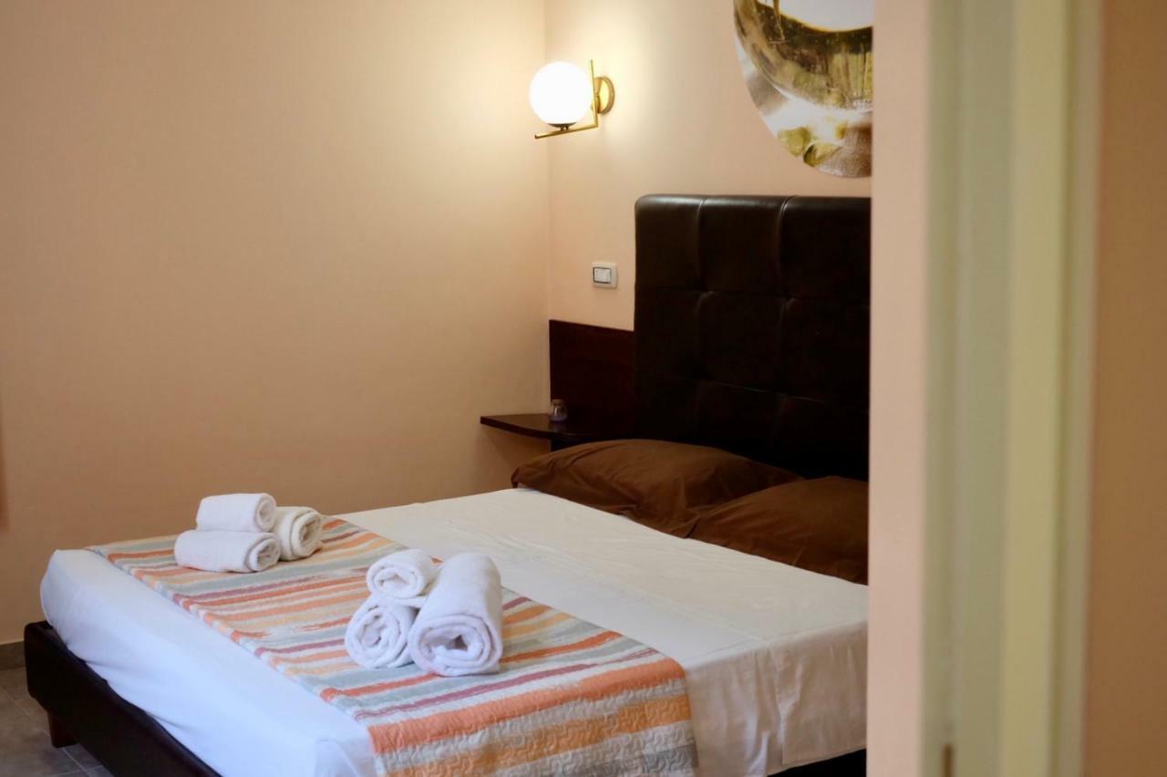 4 Balconi Liberty Apartments Lecce Luaran gambar