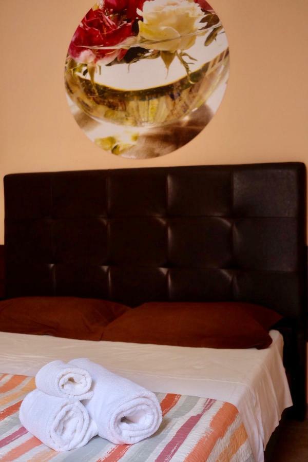 4 Balconi Liberty Apartments Lecce Luaran gambar