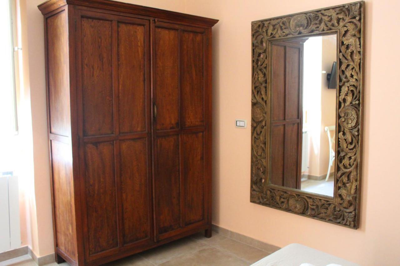 4 Balconi Liberty Apartments Lecce Luaran gambar