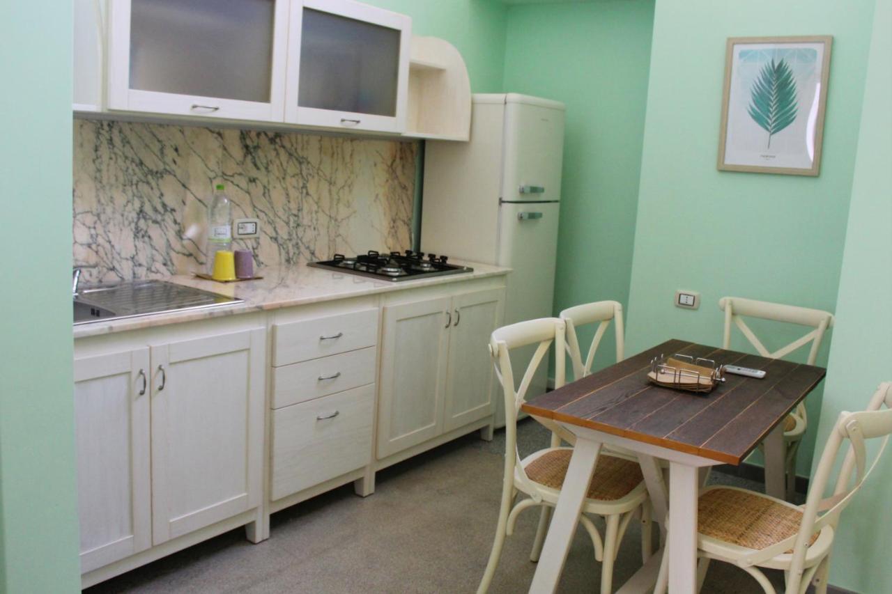 4 Balconi Liberty Apartments Lecce Luaran gambar